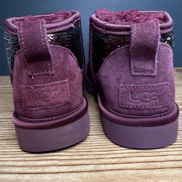 UGG Classic Ultra Mini Mirror Ball Booties Sz 7 Sequin Burgundy Cherry Maroon - Picture 8 of 10